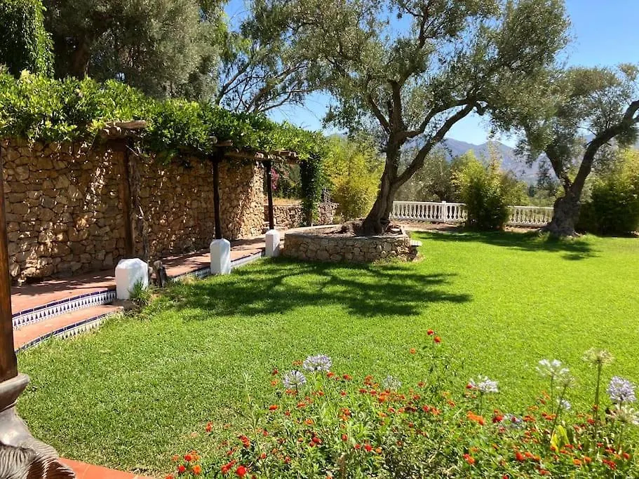Cortijo Pago Y Benisalte- A Stylish Villa Set Within Beautiful Mountain Views 오르히바